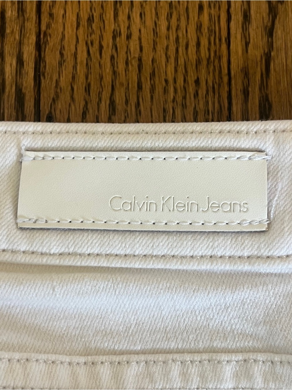Calvin Klein Jeans Women's White Straight-Leg Jeans - Picture 7 of 9